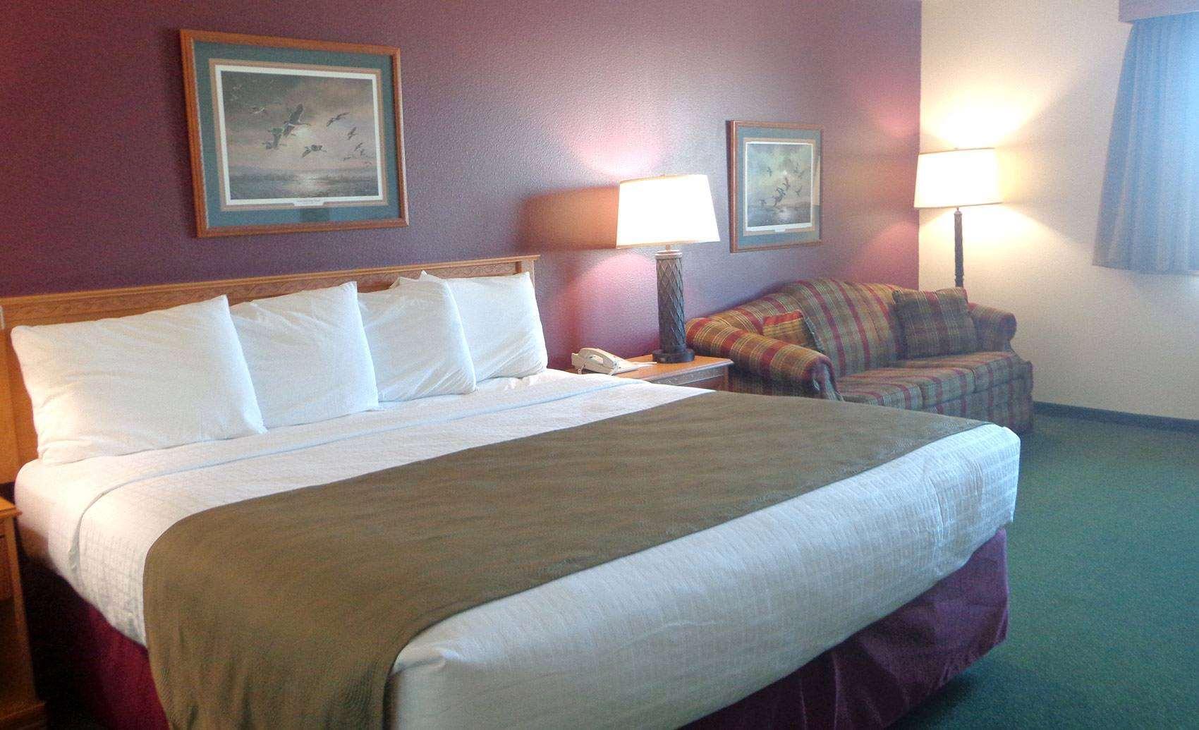 Americinn By Wyndham Madison Sd Bagian luar foto