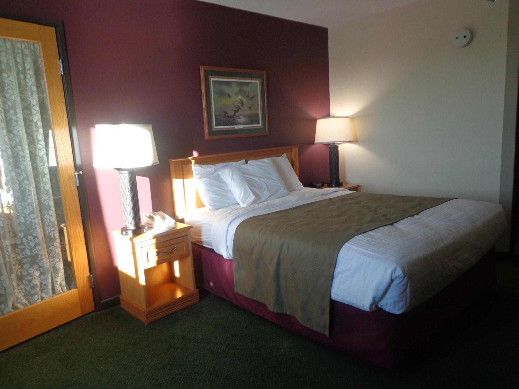 Americinn By Wyndham Madison Sd Bagian luar foto
