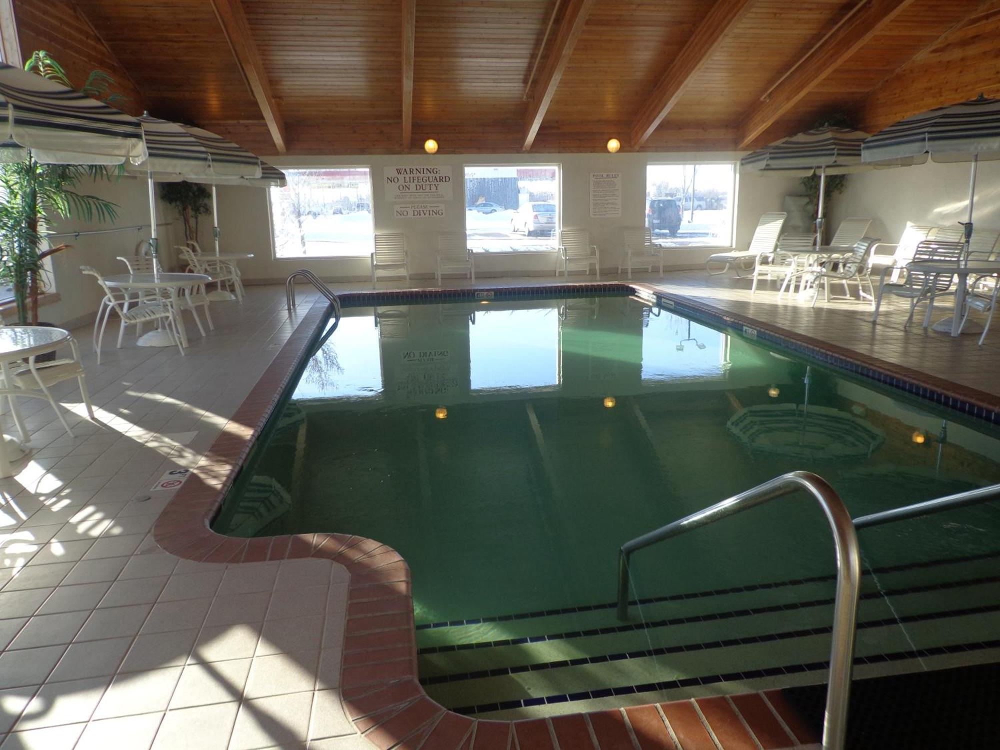 Americinn By Wyndham Madison Sd Bagian luar foto